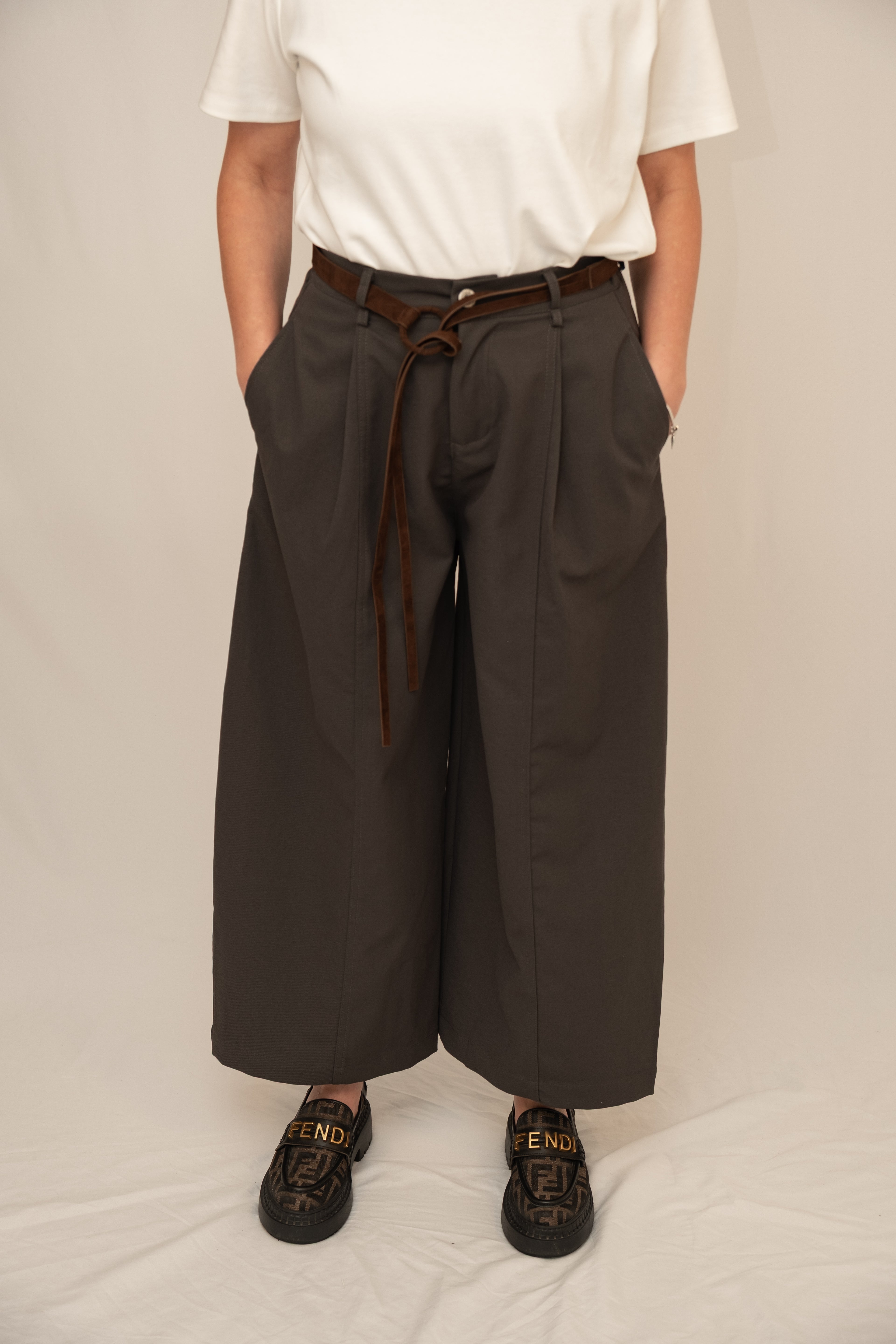 High-Waist Wide-Leg Trousers – Graphite Grey