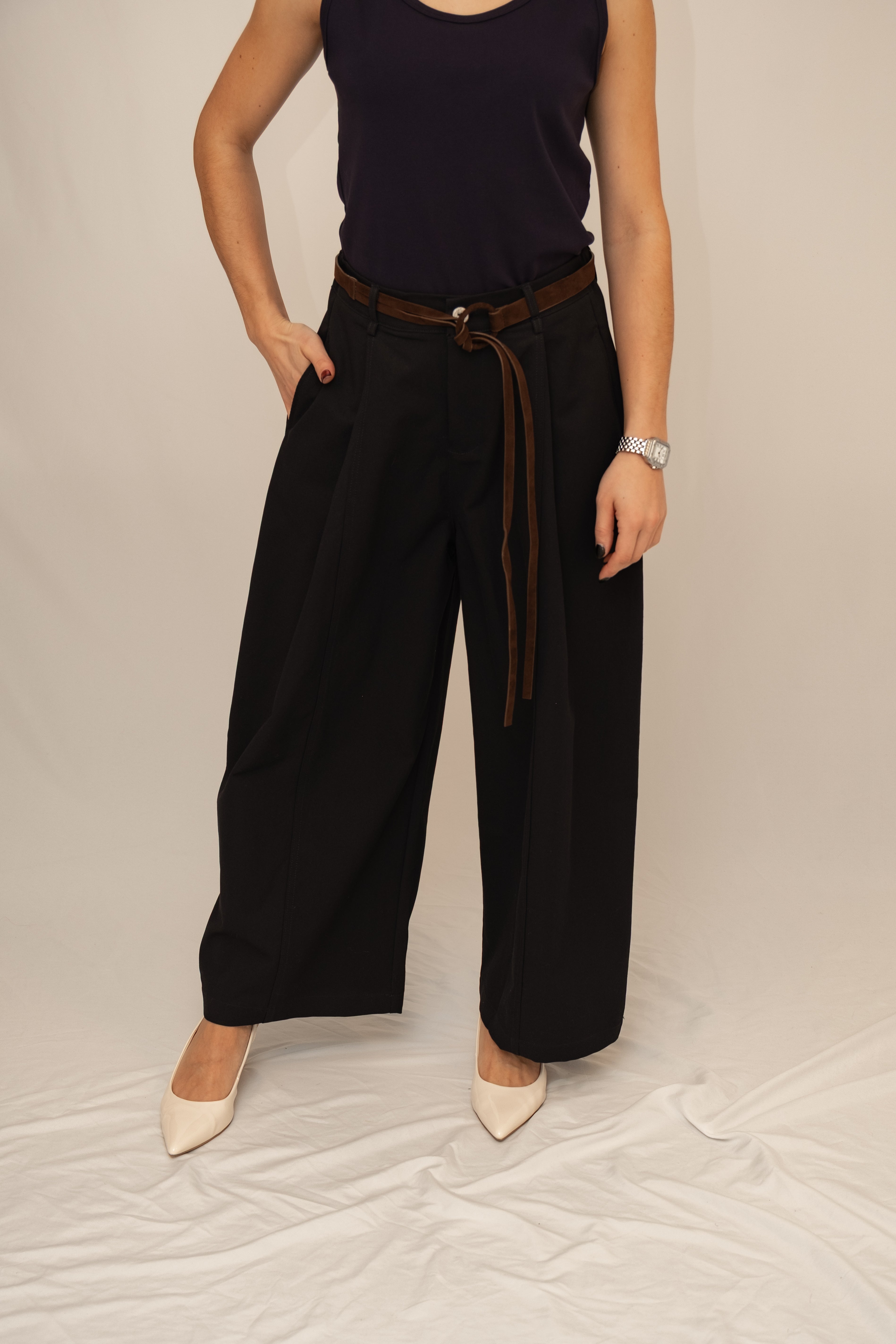High-Waist Wide-Leg Trousers – Black