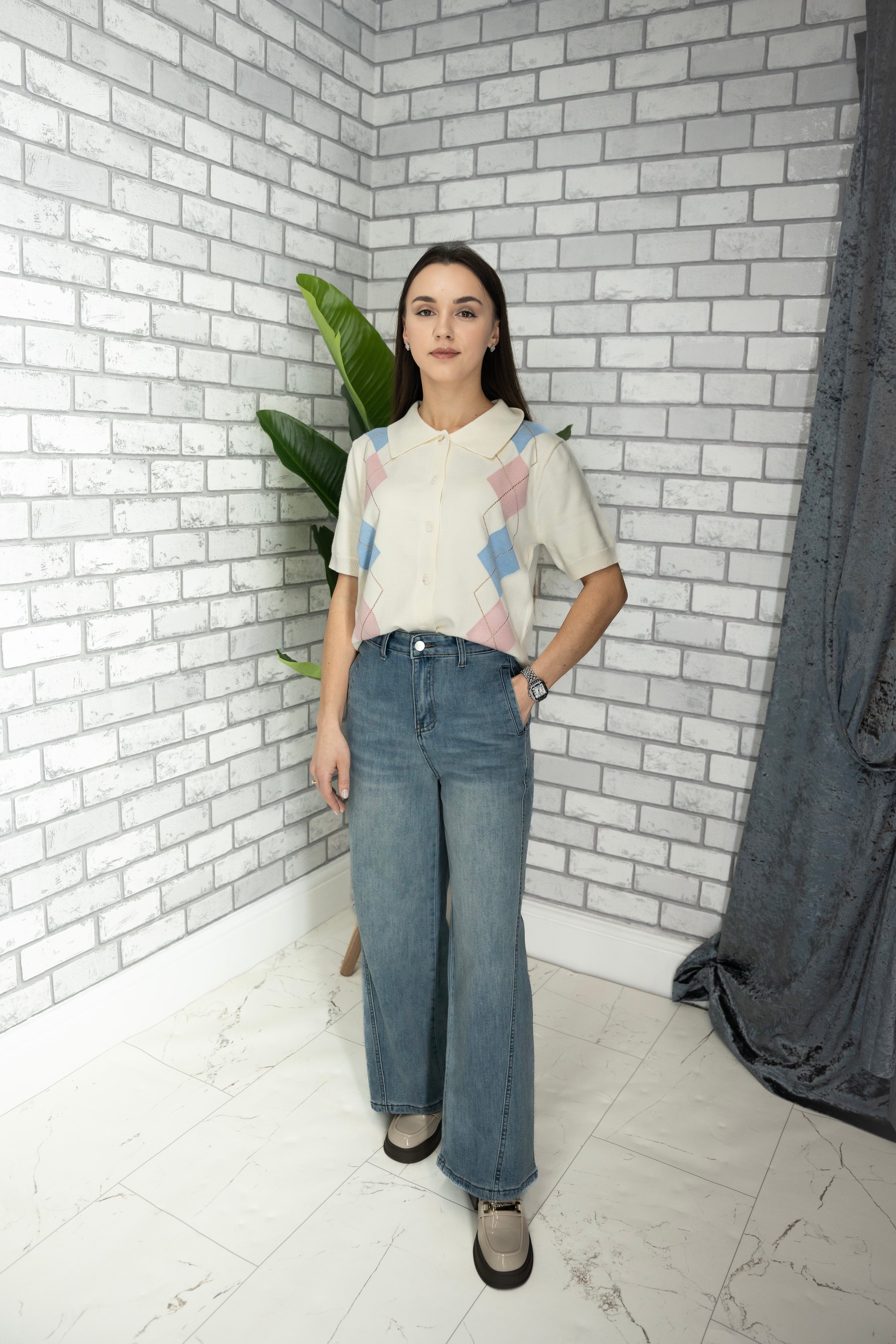 Knitted polo with argyle pattern